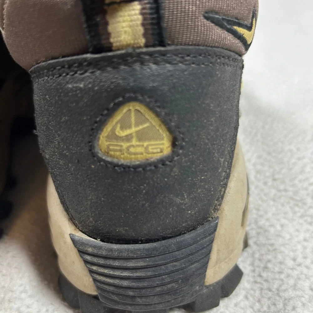 Vintage Nike ACG Air Hiking Boots Shoe Mens 8 Brown Tan Waterproof Leather Trail